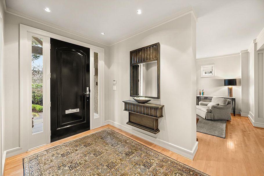 2722 W 31st Avenue Vancouver, BC - 4