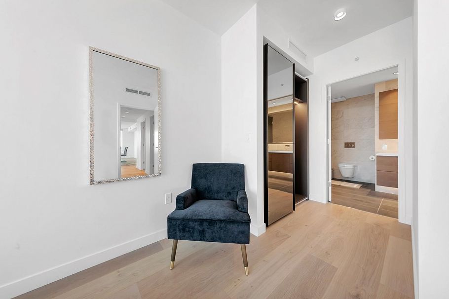 5502 1289 Hornby Street Vancouver, BC - 16