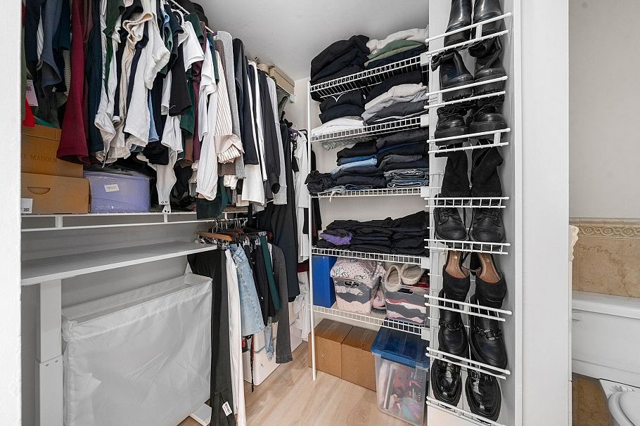 1001 Old Lillooet Road North Vancouver, BC - 24