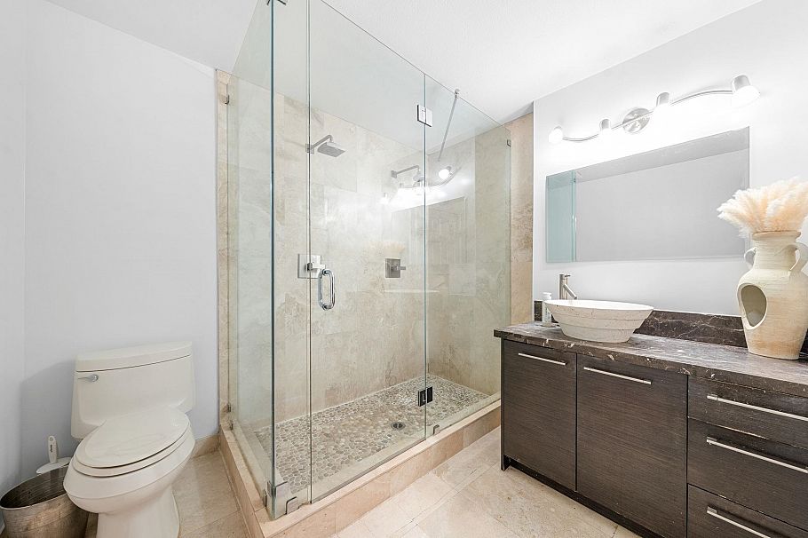 4869 Capilano Road North Vancouver, BC - 13