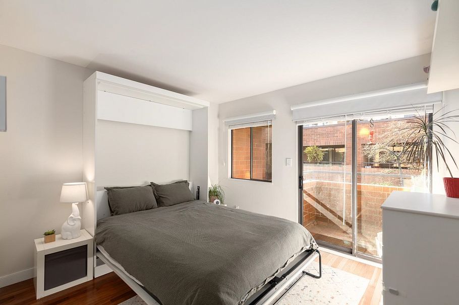 10 766 W 7th Avenue Vancouver, BC - 18