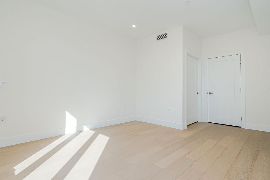 8192 Cartier Street Vancouver, BC - 20