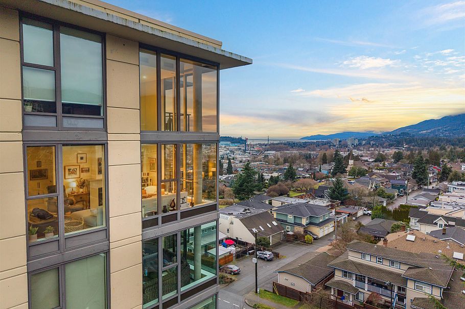 PH8 683 W Victoria Park North Vancouver, BC - 1