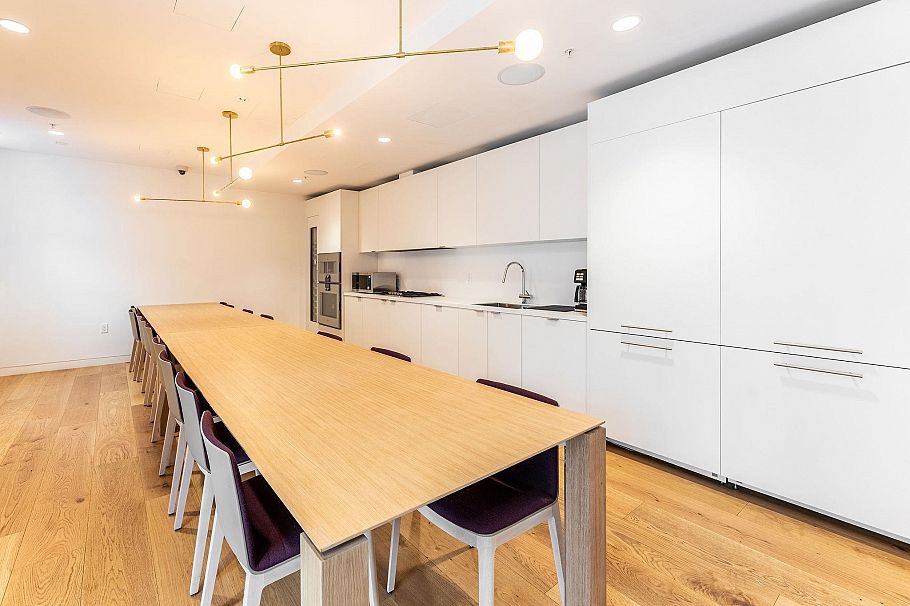 5502 1289 Hornby Street Vancouver, BC - 32