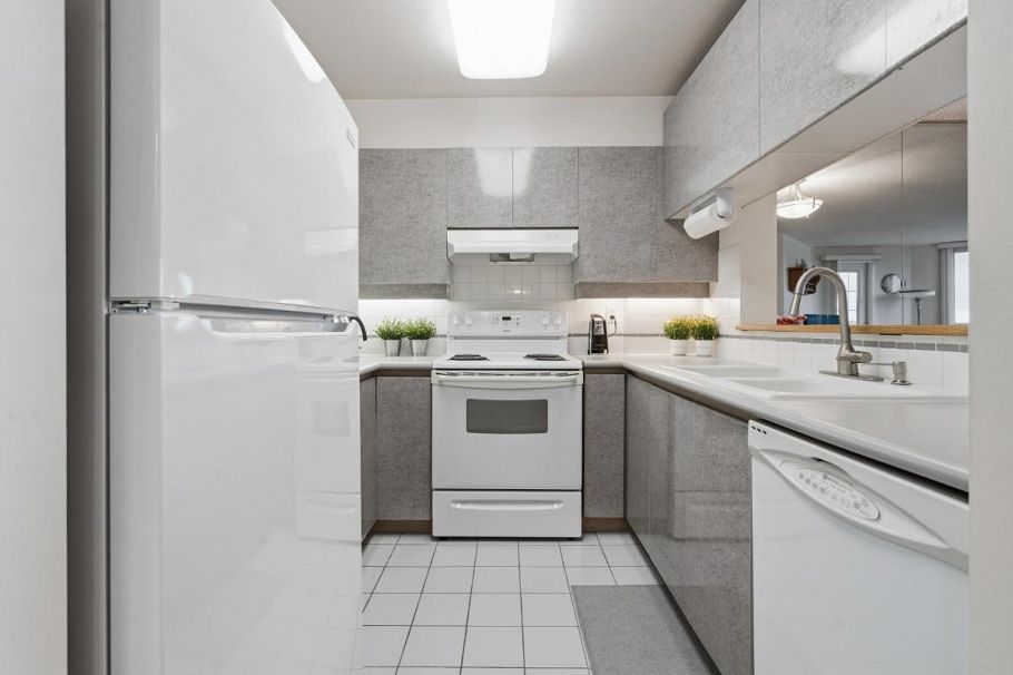 813 456 Moberly Road Vancouver, BC - 10