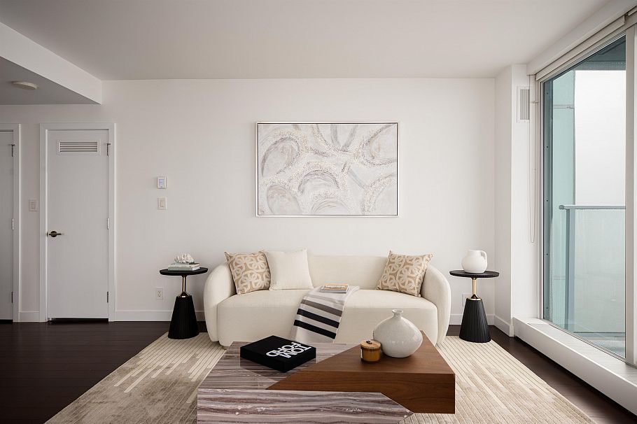 4607 777 Richards Street Vancouver, BC - 1