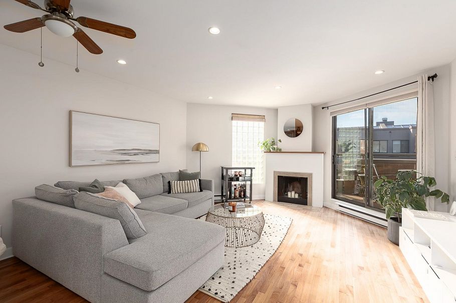 10 766 W 7th Avenue Vancouver, BC - 4