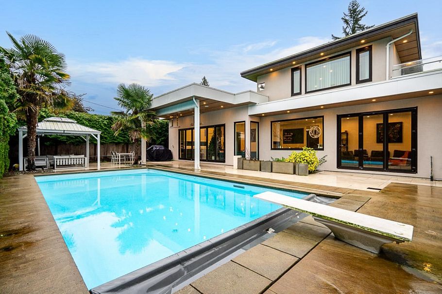 1026 Belmont Avenue North Vancouver, BC - 37