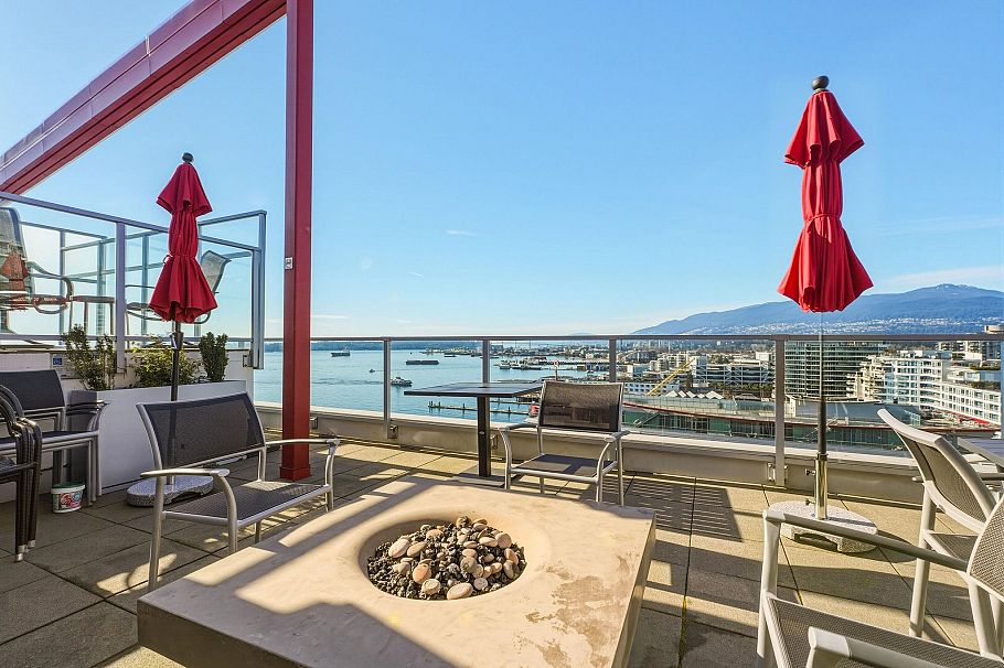 706 199 Victory Ship Way North Vancouver, BC - 29