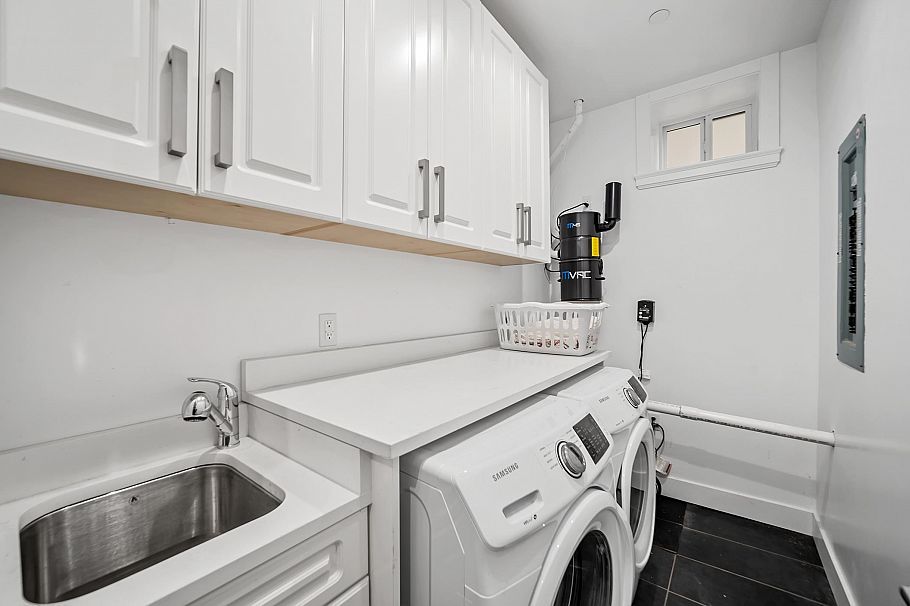 8068 Haig Street Vancouver, BC - 27