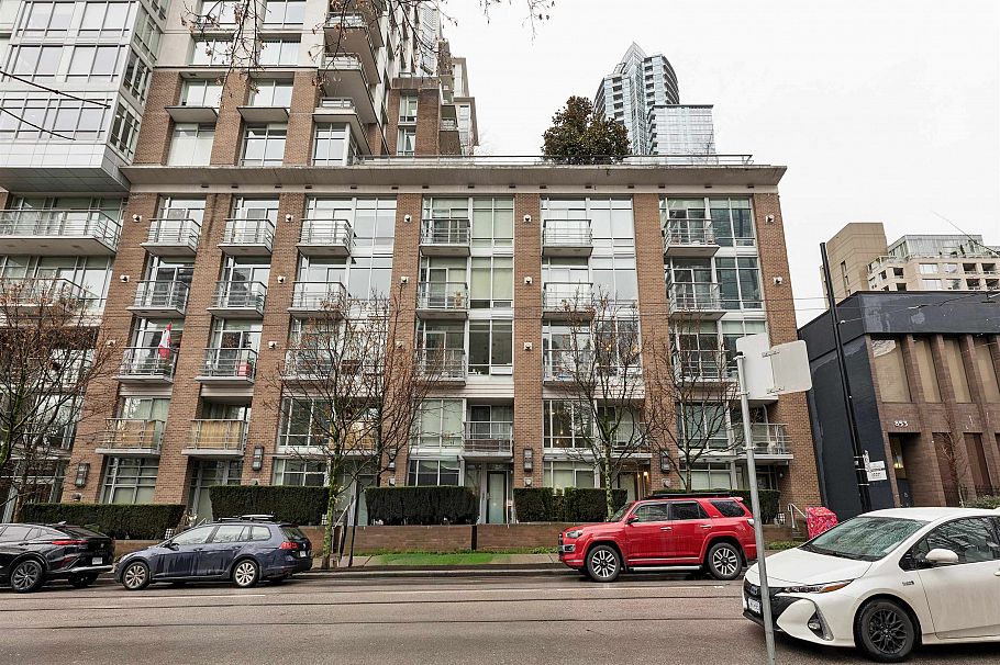 863 Richards Street Vancouver, BC - 33