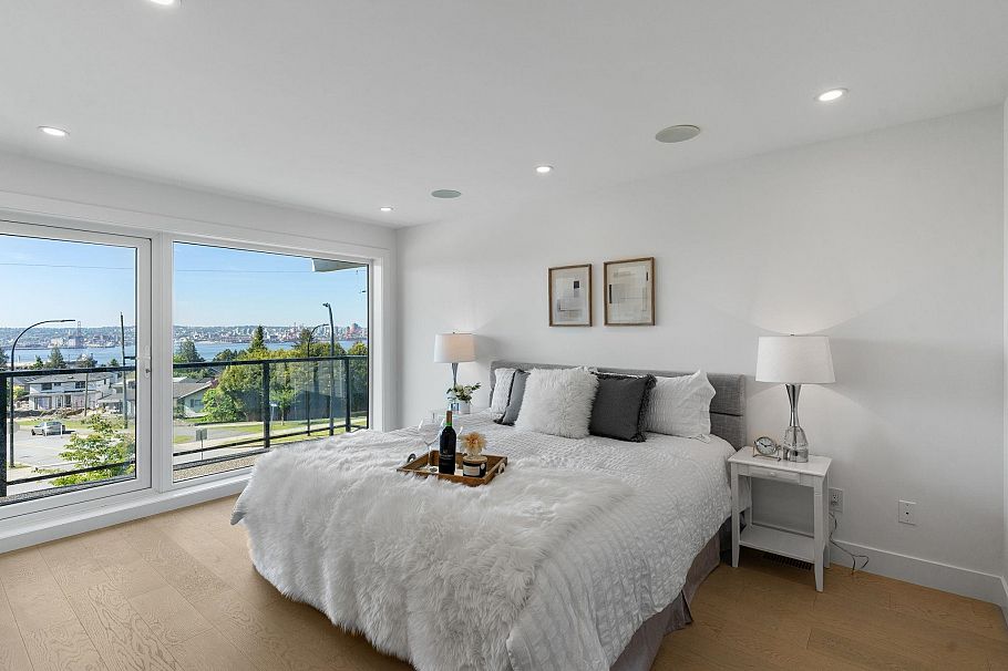 340 E Keith Road North Vancouver, BC - 9