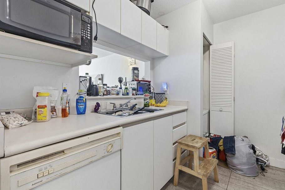 107 4990 Mcgeer Street Vancouver, BC - 8