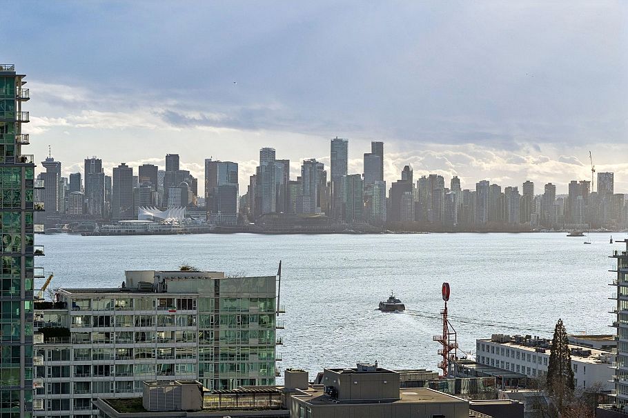 602 131 E 3rd Street North Vancouver, BC - 1