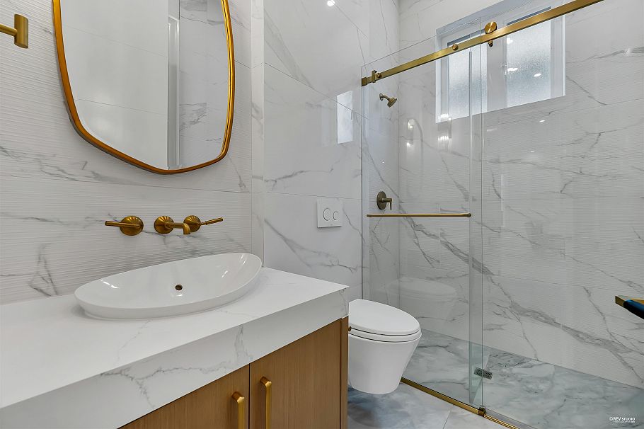 2246 W 20th Avenue Vancouver, BC - 5