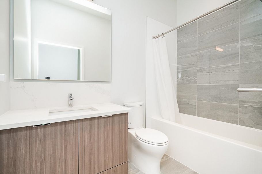 114 3430 E Kent Avenue South Vancouver, BC - 22