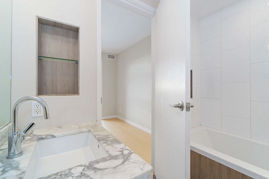 2307 1351 Continental Street Vancouver, BC - 34