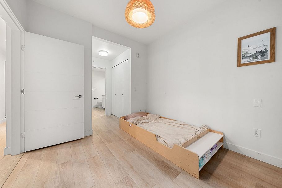 107 733 W 3rd Street North Vancouver, BC - 19