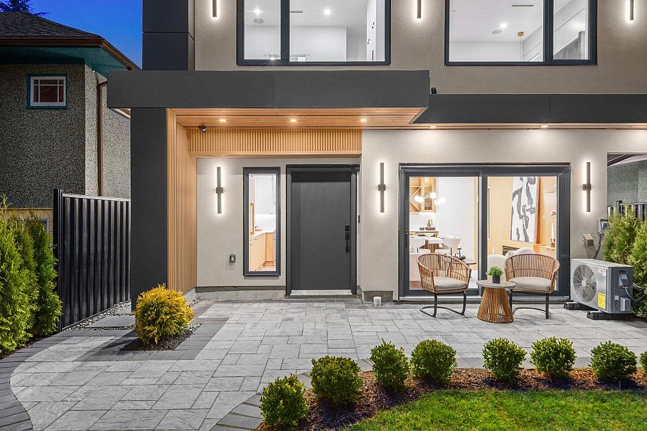 1 4549 W 11th Avenue Vancouver, BC - 2