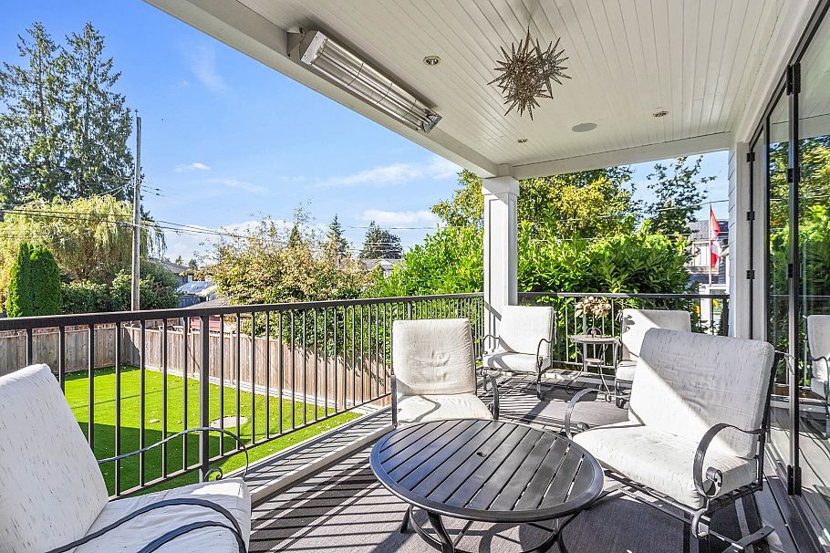 345 E 20th Street North Vancouver, BC - 16