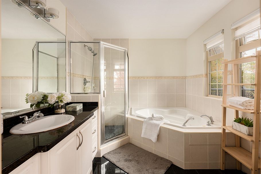 7949 Montcalm Street Vancouver, BC - 19