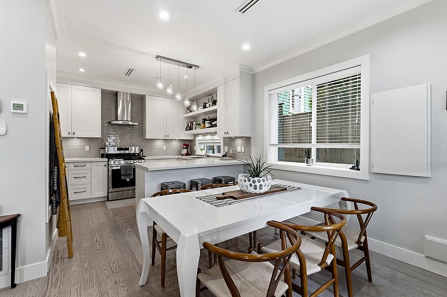 1371 E 13th Avenue Vancouver, BC - 10