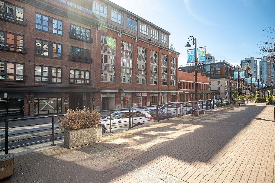 401 1072 Hamilton Street Vancouver, BC - 38