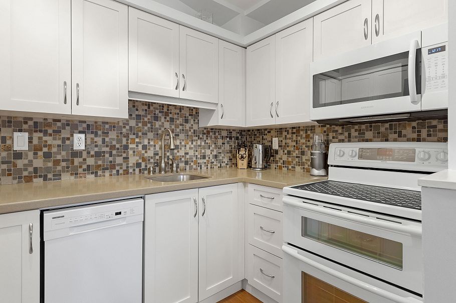 302 1476 W 10th Avenue Vancouver, BC - 10