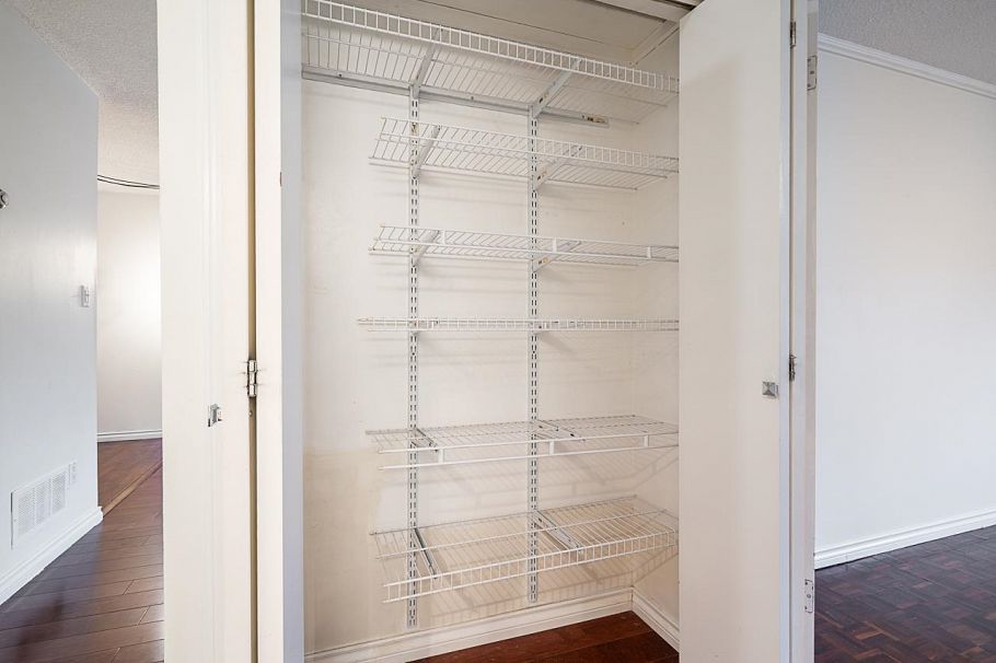 208 211 W 3rd Street North Vancouver, BC - 24