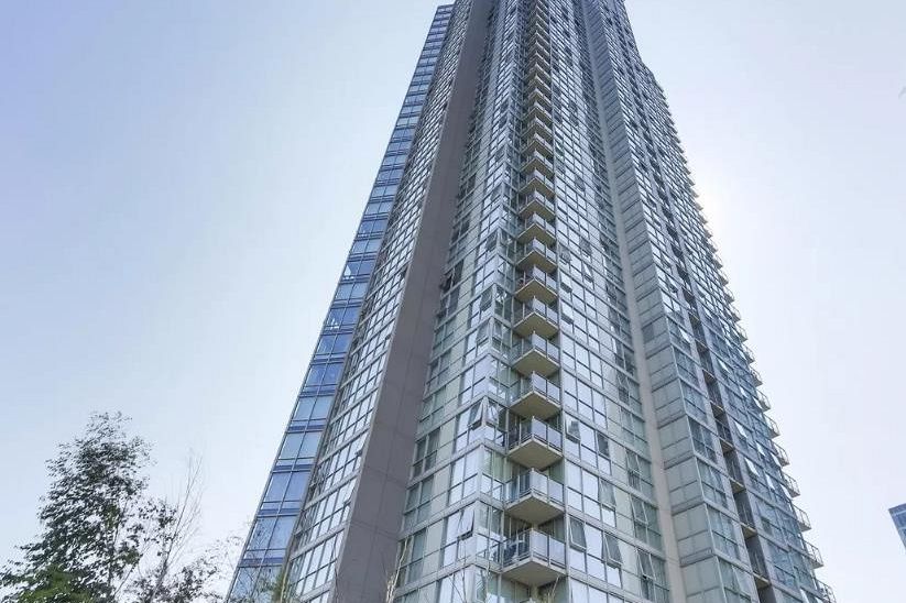 3005 1408 Strathmore Mews Vancouver, BC - 1