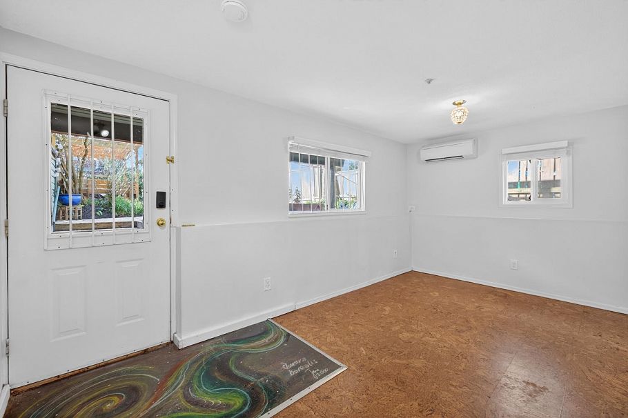 1764 Graveley Street Vancouver, BC - 36