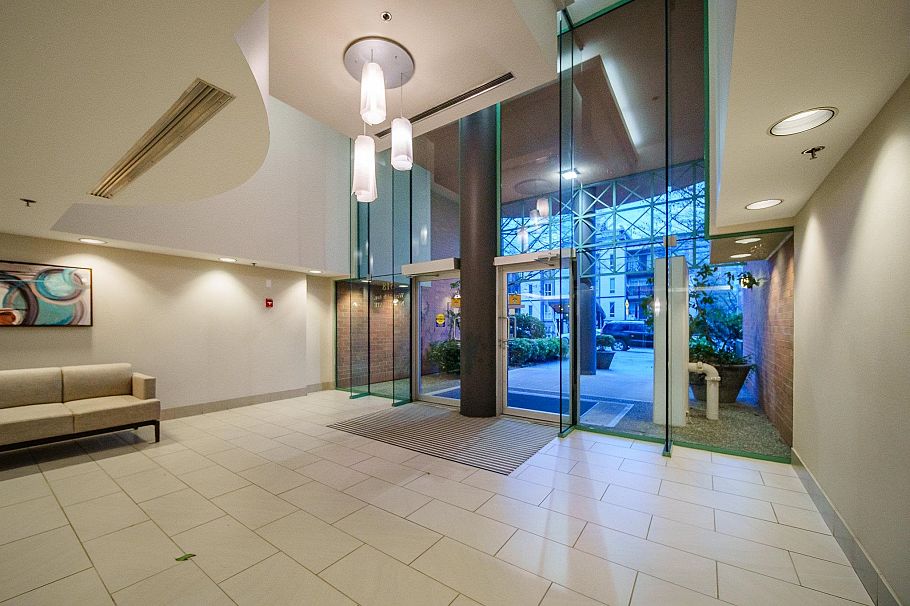 302 518 W 14th Avenue Vancouver, BC - 14