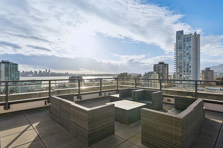 602 131 E 3rd Street North Vancouver, BC - 2