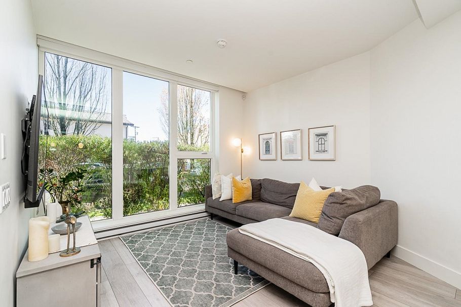 3412 St. Catherines Street Vancouver, BC - 2