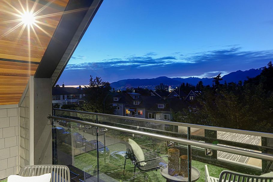 1 1990 Venables Street Vancouver, BC - 24