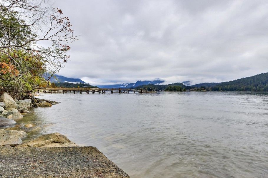 534 Beachview Drive North Vancouver, BC - 17