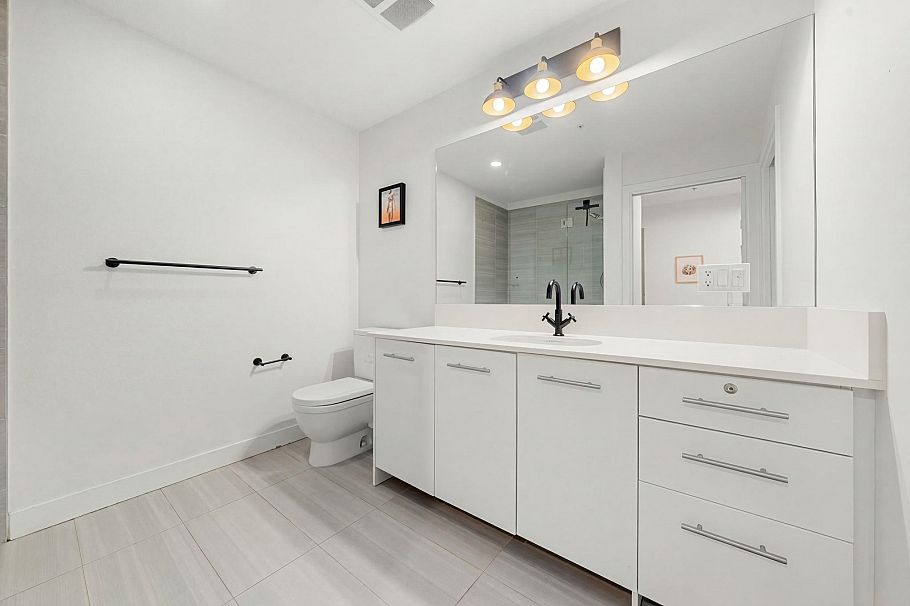 107 733 W 3rd Street North Vancouver, BC - 24