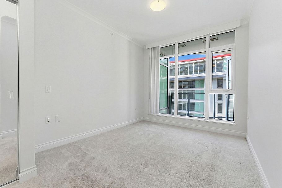 706 199 Victory Ship Way North Vancouver, BC - 18