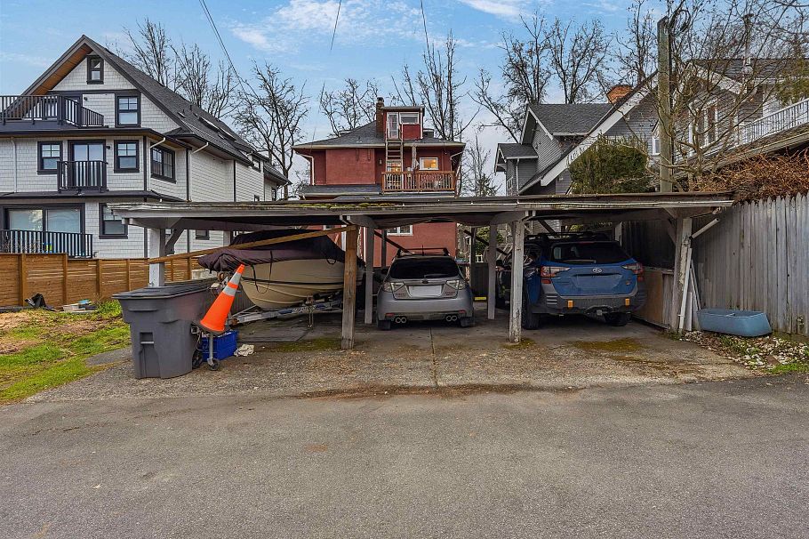 354 W 15th Avenue Vancouver, BC - 36