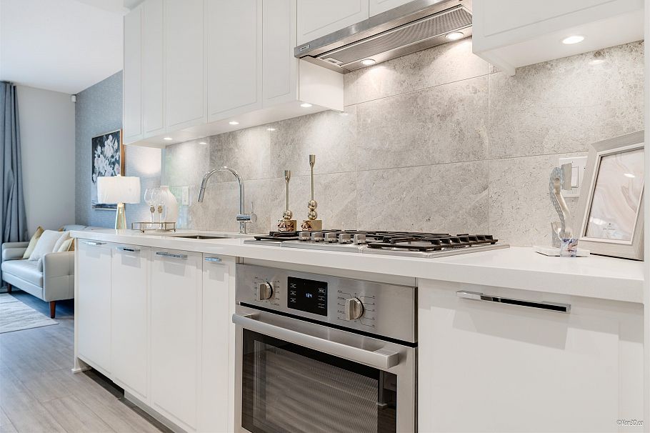 110 3188 Riverwalk Avenue Vancouver, BC - 11