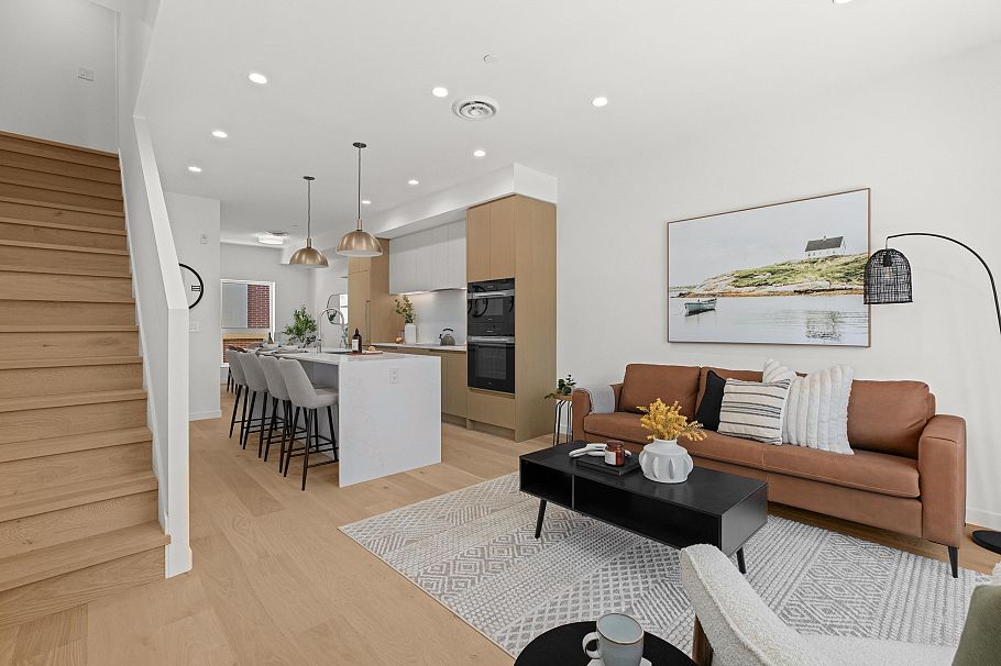 4813 Laurel Street Vancouver, BC - 2