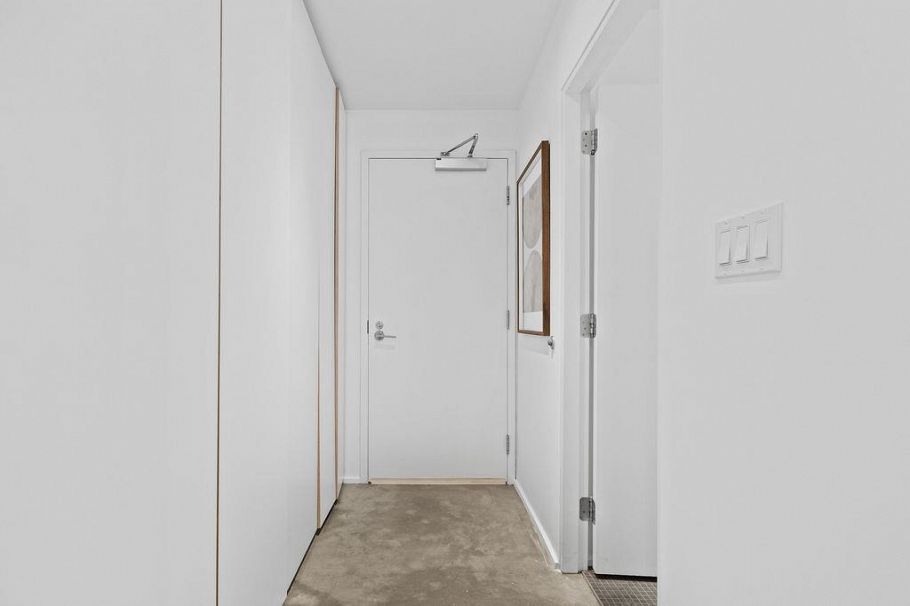 303 219 E Georgia Street Vancouver, BC - 12