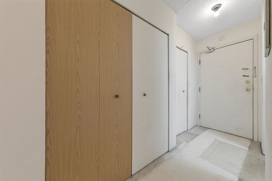 115 1440 E Broadway Street Vancouver, BC - 17