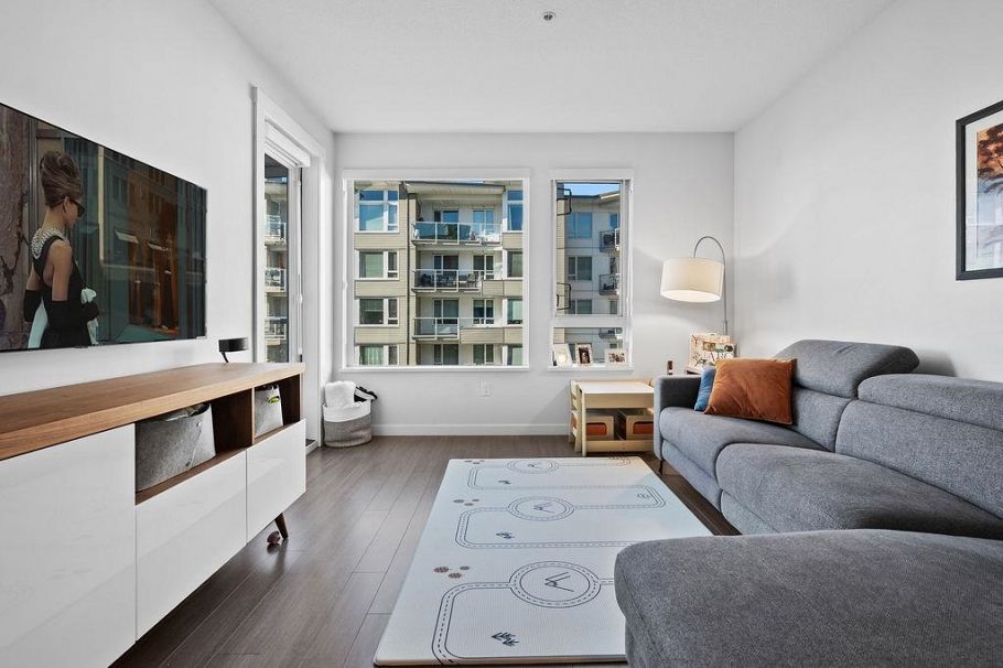 328 255 W 1st Street North Vancouver, BC - 8