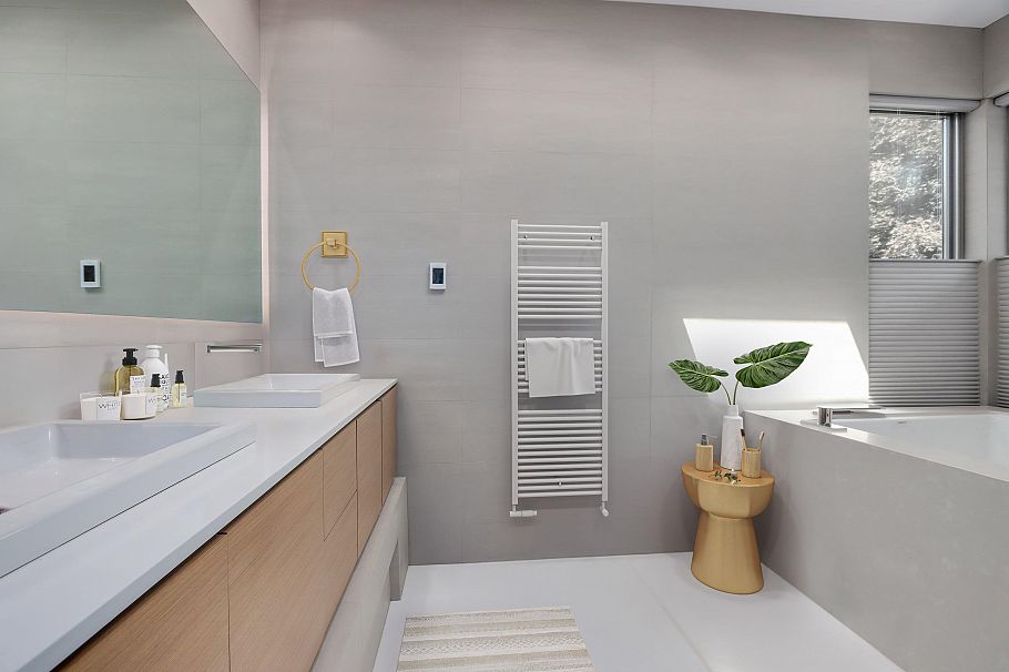 4368 W 15th Avenue Vancouver, BC - 9