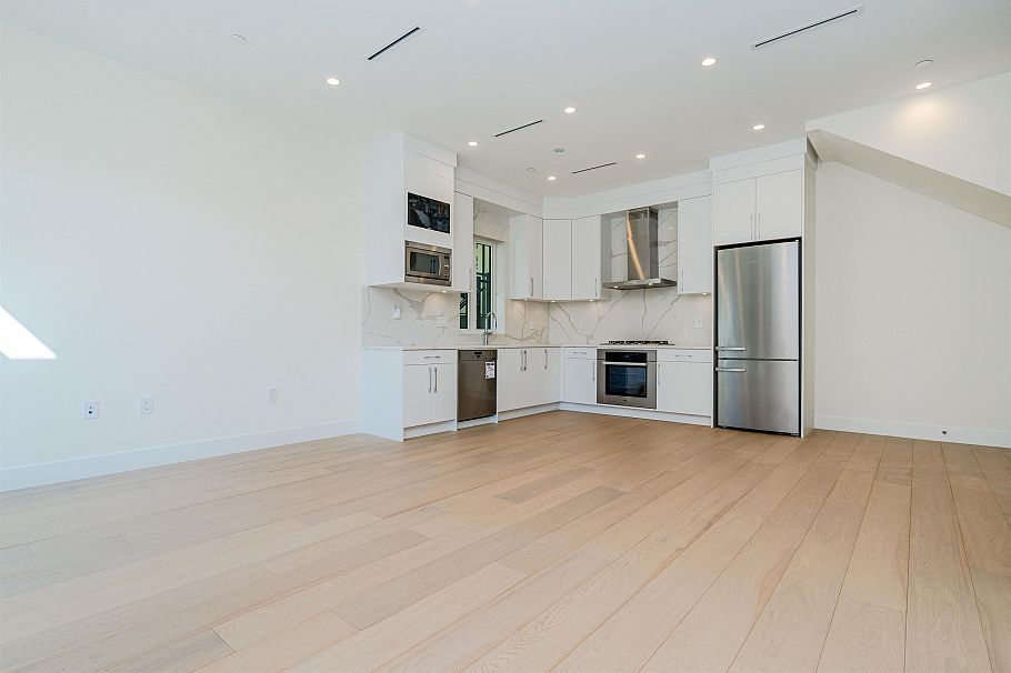 8192 Cartier Street Vancouver, BC - 3