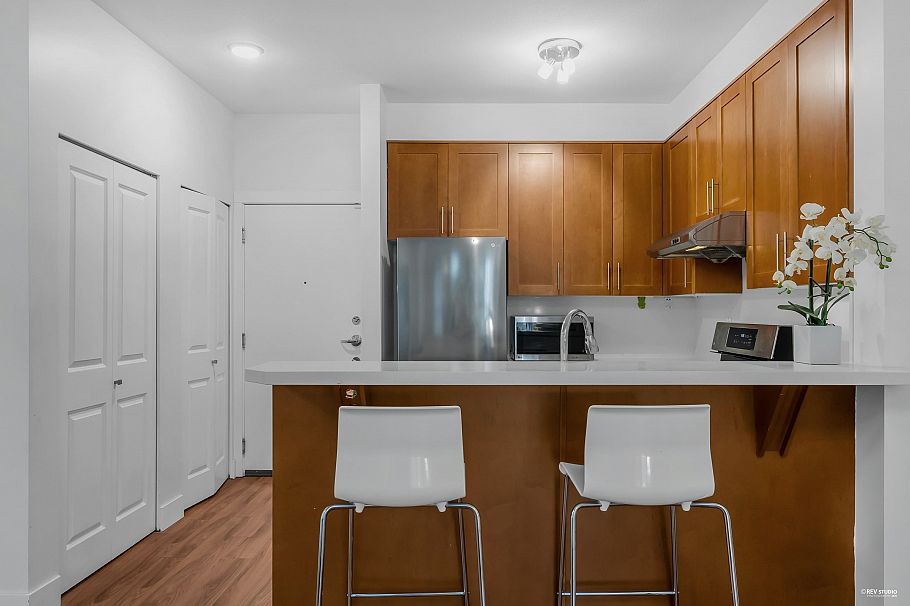 1305 4655 Valley Drive Vancouver, BC - 16