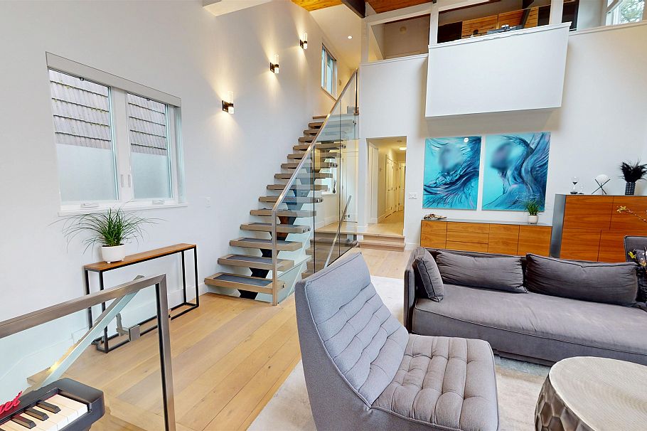 4062 Norwood Avenue North Vancouver, BC - 4