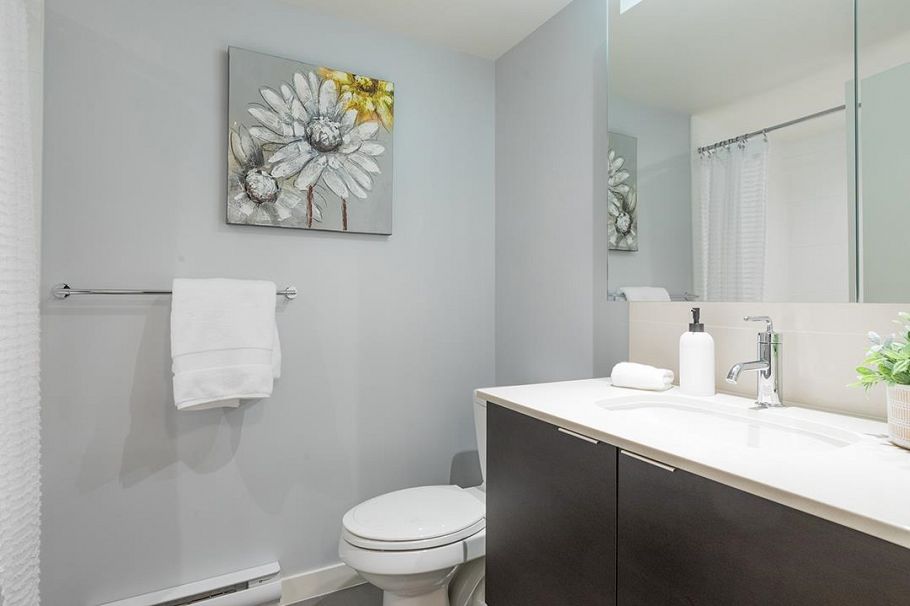 301 1673 Lloyd Avenue North Vancouver, BC - 14