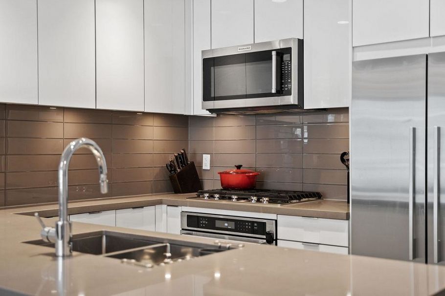 328 255 W 1st Street North Vancouver, BC - 26